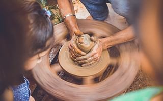 What factors should be considered when choosing the right kind of clay for pottery?